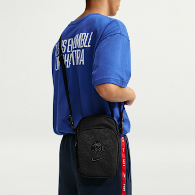 Paris Saint Germain 25/26 Nike Heritage Crossbody SP. Nike LU